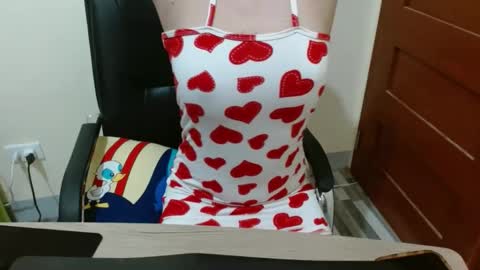 Snapshot of asian_sophia69 chatting on 01-26-25, 05:45 aisan sophia online show from 01-26-25, 05:45