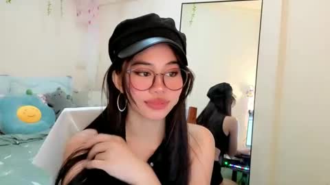 Snapshot of asianbabecandy chatting on 12-16-24, 06:10 candy online show from 12-16-24, 06:10