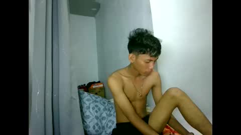 Snapshot of asiancockinsan chatting on 09-19-25, 09:37 Isan online show from 09-19-25, 09:37