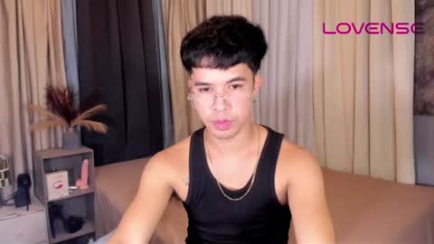 Snapshot of asiancum_peter chatting on 06-16-26, 01:41 asiancum_peter online show from 06-16-26, 01:41