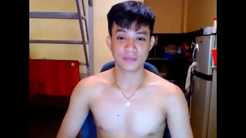 Snapshot of asiandreamboyx chatting on 04-21-26, 02:04 asiandreamboyx online show from 04-21-26, 02:04