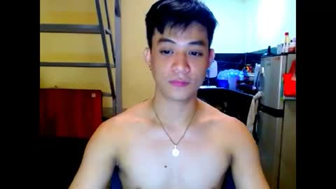 Snapshot of asiandreamboyx chatting on 05-04-26, 01:12 asiandreamboyx online show from 05-04-26, 01:12
