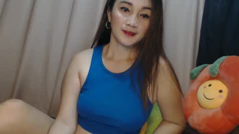 Snapshot of asianhottyxxx chatting on 03-07-25, 10:32 Cristie online show from 03-07-25, 10:32