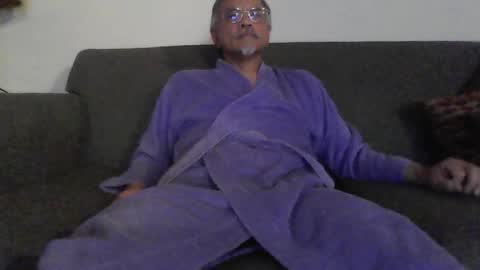 Asian Mixed Man online show from 05-14-26, 03:24