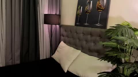 asianpetiteprincess online show from 11-19-25, 06:52