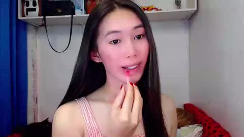 Snapshot of asianqt19 chatting on 01-04-25, 11:54 J A D E online show from 01-04-25, 11:54