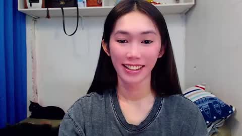 Snapshot of asianqt19 chatting on 01-31-25, 10:10 J A D E online show from 01-31-25, 10:10