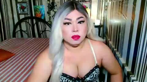 Snapshot of asiansexsymbol chatting on 04-27-26, 07:12 rhegz online show from 04-27-26, 07:12