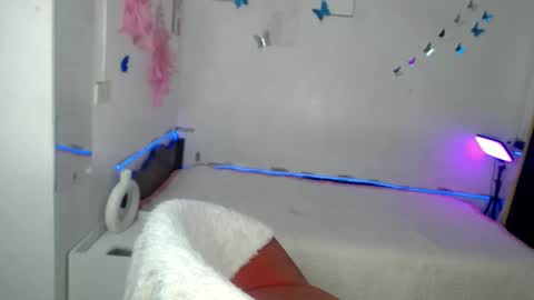 Snapshot of asianshardfucker chatting on 11-04-25, 06:07 kendra turner online show from 11-04-25, 06:07