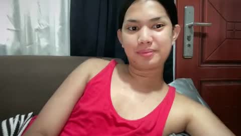Snapshot of asiansweet_lily chatting on 06-17-26, 10:21 Lily online show from 06-17-26, 10:21