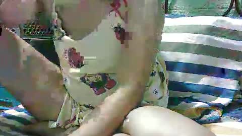 Snapshot of asianzoe4youxx chatting on 01-06-25, 01:20 Zoe online show from 01-06-25, 01:20