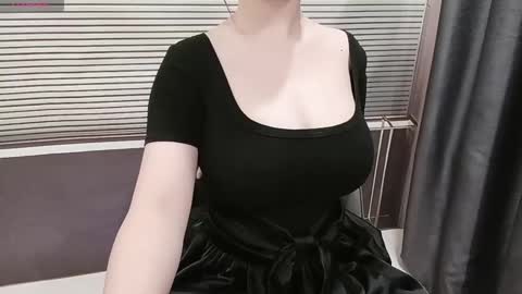 Snapshot of asiasweety chatting on 01-15-26, 01:32 SoHye online show from 01-15-26, 01:32