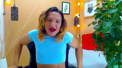 Snapshot of aslyhernandez chatting on 09-16-25, 12:06 ASLY online show from 09-16-25, 12:06