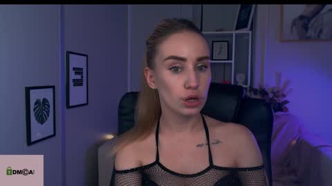 Snapshot of asol_muah chatting on 12-20-24, 01:25 Asol online show from 12-20-24, 01:25