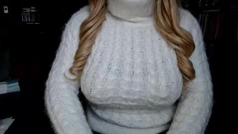 Snapshot of aspen_vale chatting on 02-21-26, 01:45 Aspen Vale online show from 02-21-26, 01:45