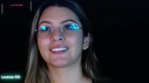 Snapshot of aspenruss chatting on 11-23-25, 12:10 online show from 11-23-25, 12:10