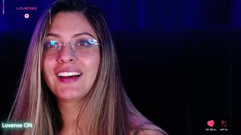 Snapshot of aspenruss chatting on 11-27-25, 12:35 online show from 11-27-25, 12:35