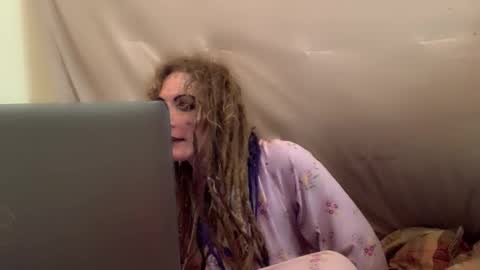 aspiringturtlegirl online show from 02-25-26, 03:54