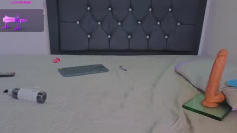 Snapshot of ass_naughty_20 chatting on 06-24-26, 01:04 Ass naughty online show from 06-24-26, 01:04