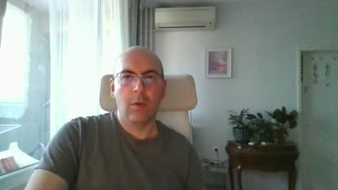 Snapshot of assbitch189 chatting on 06-15-26, 04:42 assbitch189 online show from 06-15-26, 04:42
