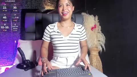 Snapshot of assia_roos chatting on 05-10-26, 09:58 Nahomi online show from 05-10-26, 09:58
