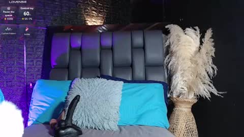 Snapshot of assia_roos chatting on 05-25-26, 10:10 Nahomi online show from 05-25-26, 10:10