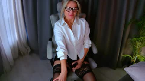 assolmonet online show from 10-30-25, 06:15