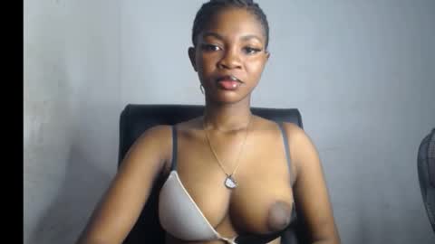 Lily online show from 03-22-26, 09:29