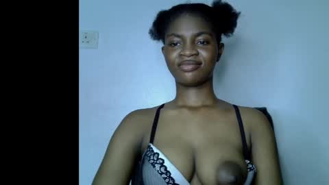 Lily online show from 05-13-26, 09:22