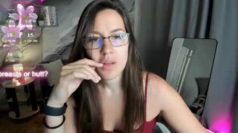 Snapshot of asti_bubbles chatting on 06-30-26, 01:39 Asti online show from 06-30-26, 01:39