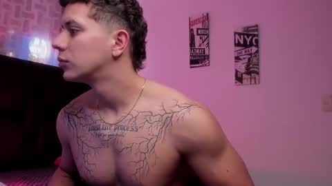 Snapshot of astonhills chatting on 09-29-25, 07:51 astonhills online show from 09-29-25, 07:51