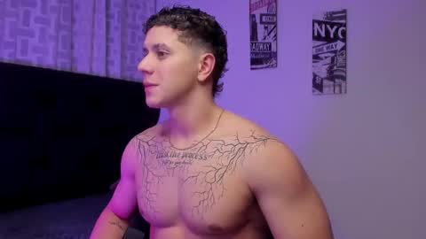 Snapshot of astonhills chatting on 10-04-25, 10:02 astonhills online show from 10-04-25, 10:02