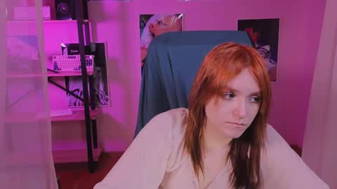 Snapshot of astra_lis chatting on 10-25-25, 12:13 Astra online show from 10-25-25, 12:13