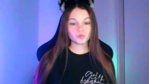 Snapshot of astradream_ chatting on 10-02-25, 05:31 astradream_ online show from 10-02-25, 05:31