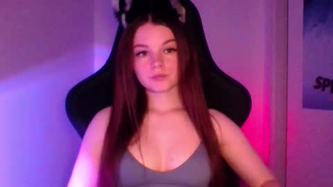 Snapshot of astradream_ chatting on 10-23-25, 05:44 astradream_ online show from 10-23-25, 05:44