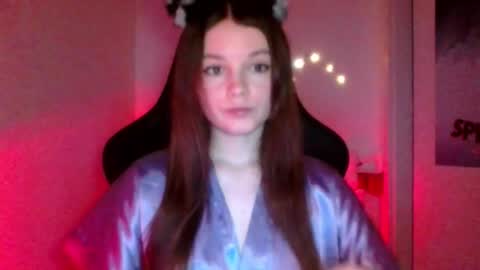 Snapshot of astradream_ chatting on 11-27-25, 12:46 astradream_ online show from 11-27-25, 12:46