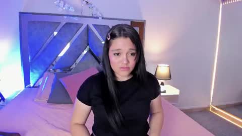Snapshot of astrid_williams_ chatting on 07-01-26, 02:35 Astrid online show from 07-01-26, 02:35