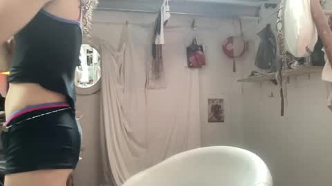 Snapshot of astrodoll chatting on 05-30-26, 11:51 Astro Doll online show from 05-30-26, 11:51