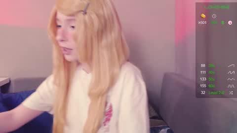 Snapshot of astromy chatting on 12-21-25, 06:04 Bonnie online show from 12-21-25, 06:04