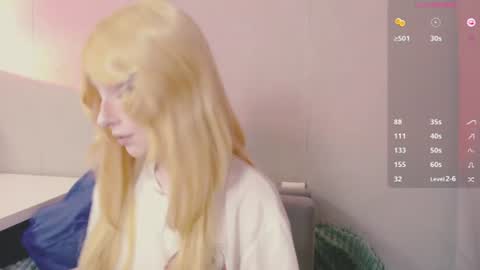 Bonnie online show from 06-18-26, 07:07