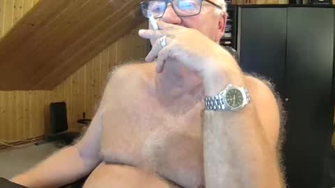 Snapshot of asusandy chatting on 09-12-25, 09:48 asusandy online show from 09-12-25, 09:48