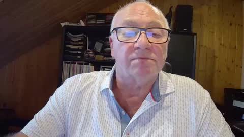 Snapshot of asusandy chatting on 11-08-25, 12:38 asusandy online show from 11-08-25, 12:38