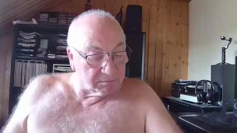 asusandy online show from 06-01-26, 02:30