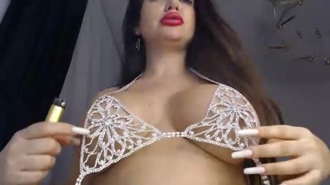 Snapshot of asyax chatting on 01-11-25, 08:54 Assya online show from 01-11-25, 08:54