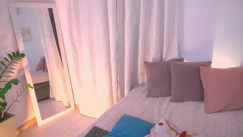 Snapshot of atena676 chatting on 06-29-26, 02:18 atena676 online show from 06-29-26, 02:18