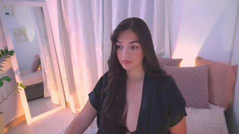 Snapshot of atena676 chatting on 07-10-26, 08:44 atena676 online show from 07-10-26, 08:44