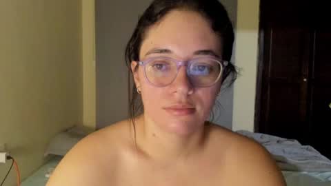 Snapshot of atenas__05 chatting on 06-26-26, 09:25 atenas online show from 06-26-26, 09:25