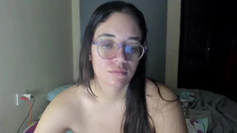 Snapshot of atenas__05 chatting on 06-27-26, 09:25 atenas online show from 06-27-26, 09:25