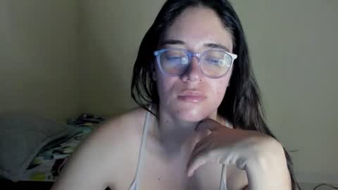 Snapshot of atenas__05 chatting on 07-20-26, 09:34 atenas online show from 07-20-26, 09:34