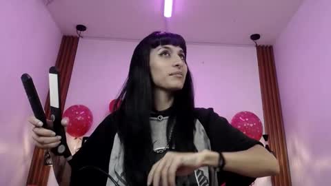 Snapshot of atenea_420 chatting on 02-15-26, 11:08 COLOMBIA online show from 02-15-26, 11:08